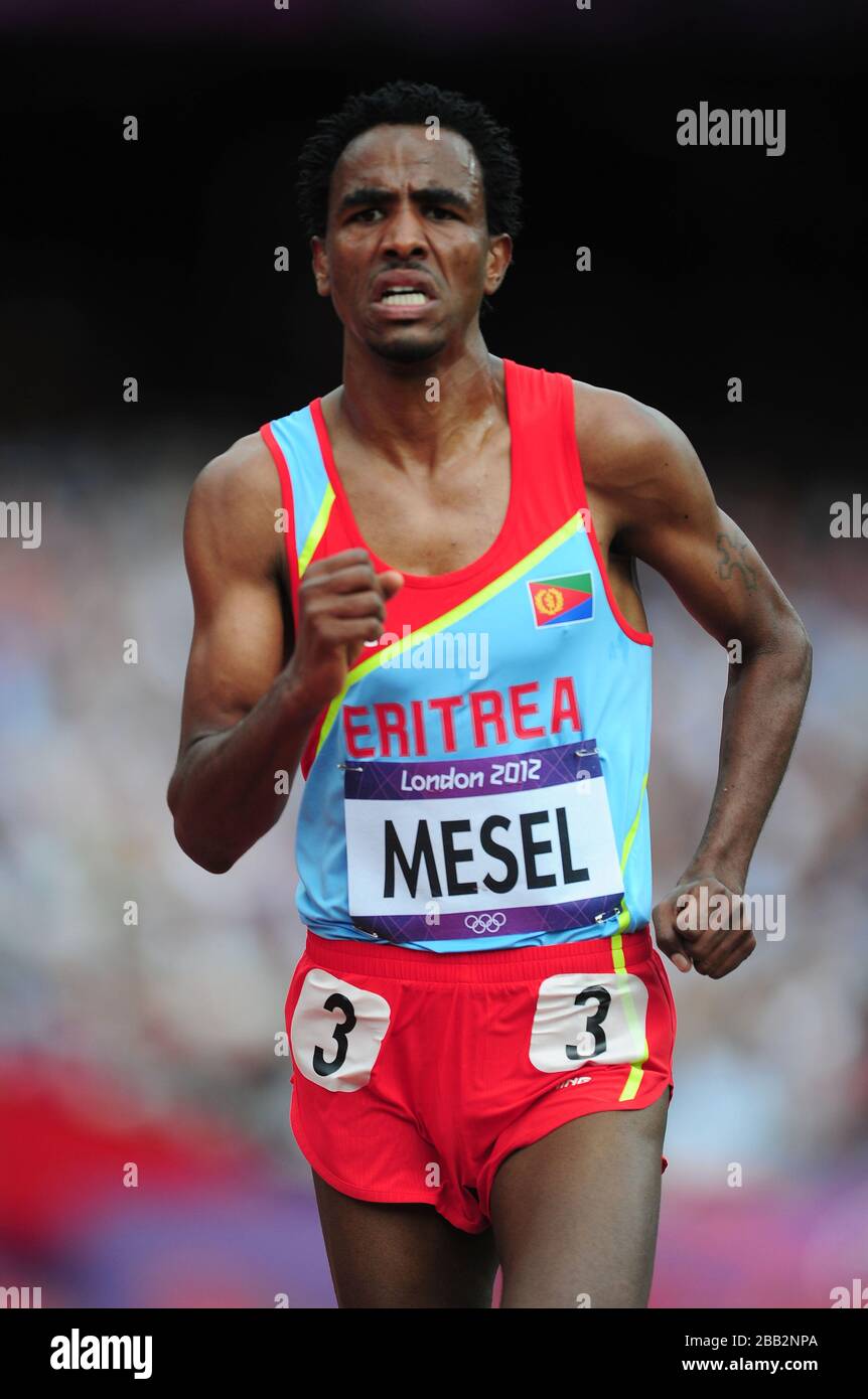 Eritreas Amanuel Mesel tritt im 5000-m-Rundlauf der Männer an, Heat One im Olympiastadion, London Stockfoto