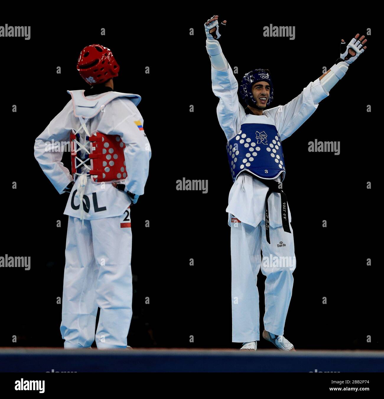 Spaniens Joel Gonzalez Bonilla feiert den Sieg über Columbias Oscar Munoz Oviedo im -58 g-Halbfinale der Männer Stockfoto