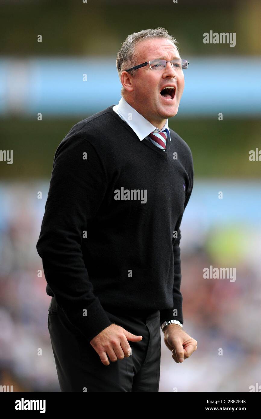 DATEIFOTO: Paul Lambert ist zum Manager der Blackburn Rovers geworden. Paul Lambert, Aston Villa Manager ... Fußball - Barclays Premier League - Aston Villa / Liverpool - Villa Park ... 24-08-2013 ... Birmingham ... GROSSBRITANNIEN ... Der Fotowredit sollte lauten: Joe Giddens/EMPICS Sport. Einzigartige Referenz Nr. 17421742 ... Stockfoto