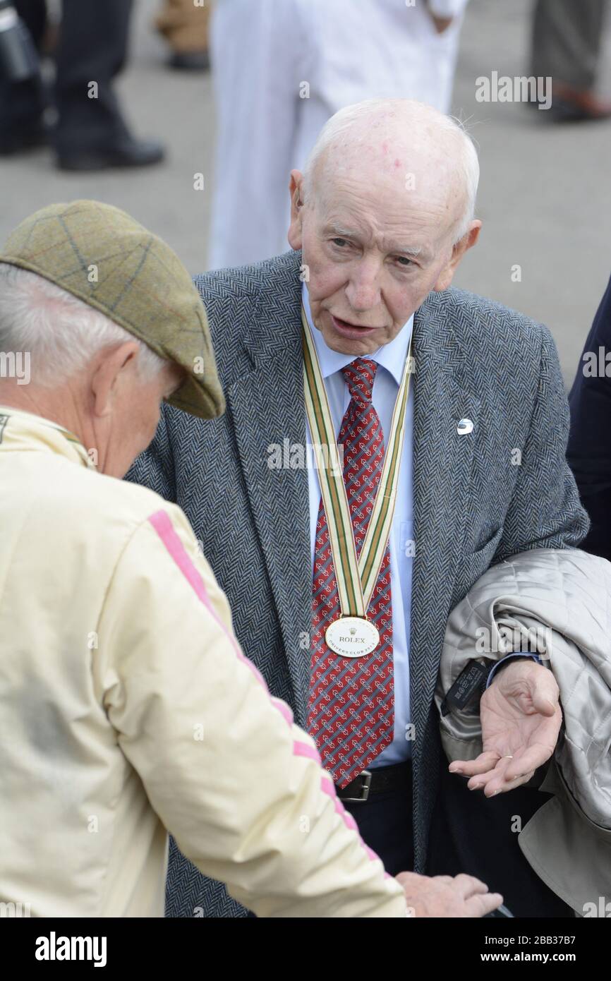 JOHN SURTEES EX-WELTMEISTER-CHATS DIE VERWENDUNG DIESES BILDES IST KOSTENLOS, SOFERN ES MIT EINEM OBLIGATORISCHEN KREDIT DES FOTOGRAFEN BEGLEITET WIRD. Stockfoto