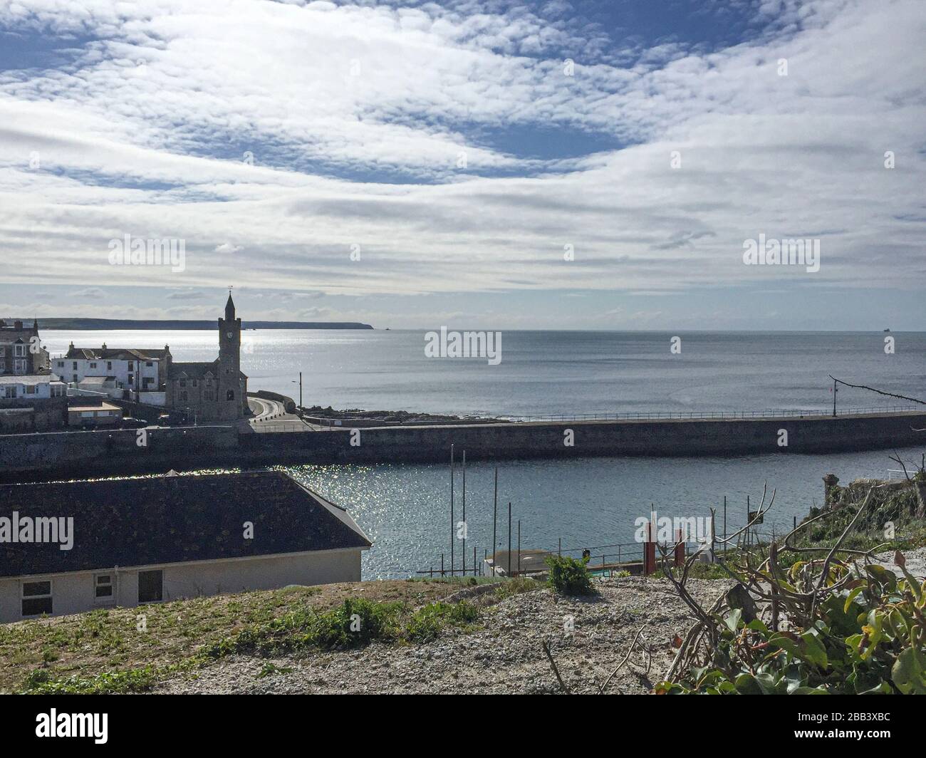 Porthleven, Cornwall, Großbritannien. März 2020. Porthleven Cornwall in Lockdown, sehr ruhig und spoky stumm ohne Leute oder Fotografen 30-03-20 Credit: kathleen White/Alamy Live News Stockfoto