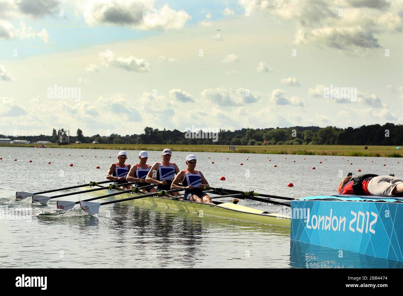 Großbritanniens (von rechts nach links) Melanie Wilson, Debbie Flood, Frances Houghton und Beth Rodford in Aktion zur Aufhebung der Vierfach-Sculls der Frauen in Eton Dorney. Stockfoto