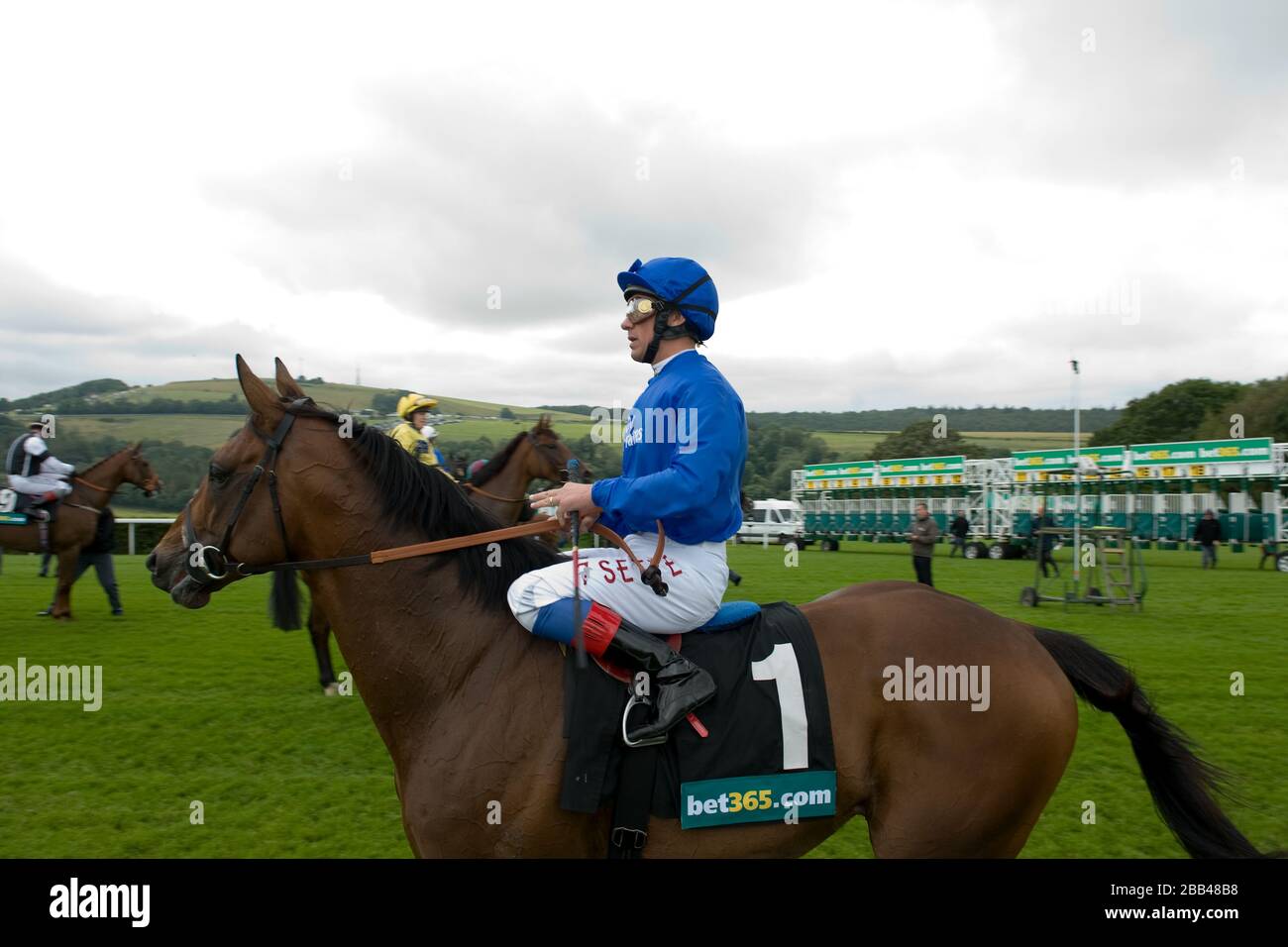 Jockey Frankie Dettori auf Abruf vor dem bet365.com Handicap Stockfoto