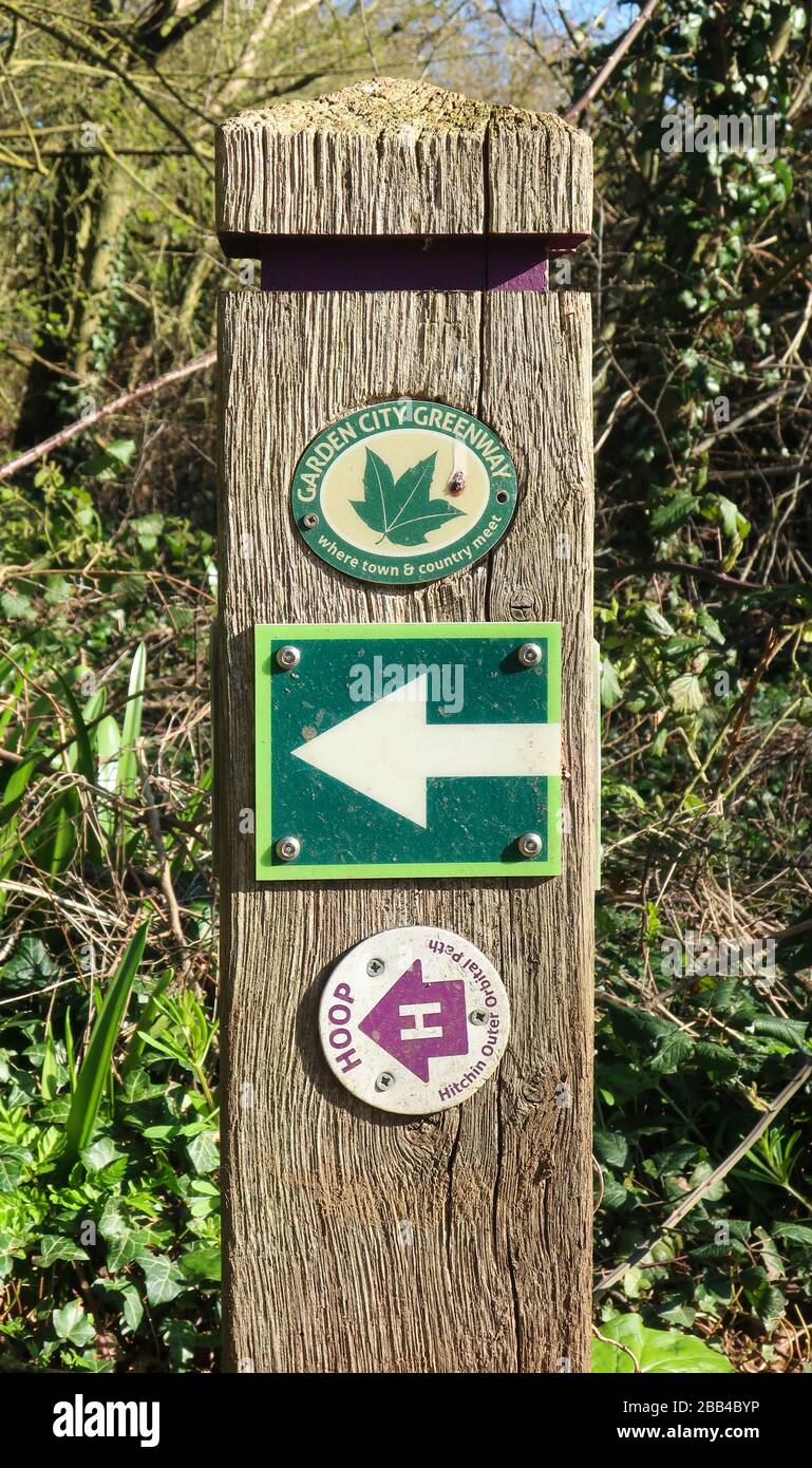 Schild für Wander-/Radwege um Letchworth und Hitchin, Hertfordshire, England Stockfoto