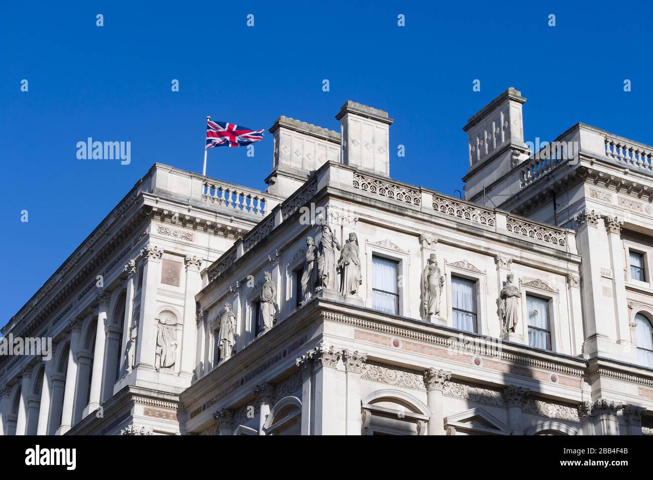 Das Haupthaus des British, Foreign and Commonwealth Office, King Charles Street, London, SW1, London, Großbritannien, von der Horse Guards Road aus gesehen. Das Fremde a Stockfoto