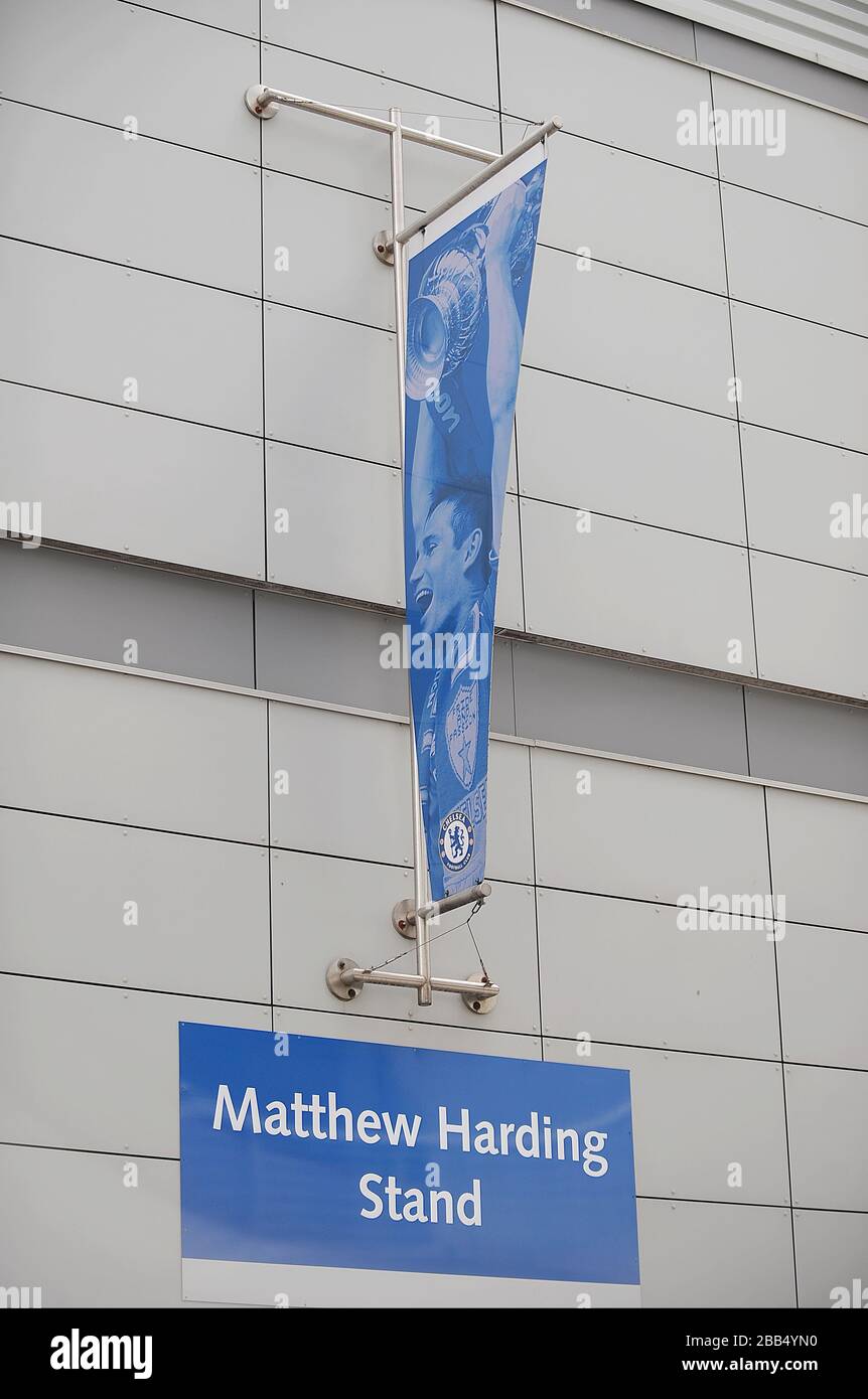 Ein Schild für den Matthew Harding Stand an der Stamford Bridge Stockfoto