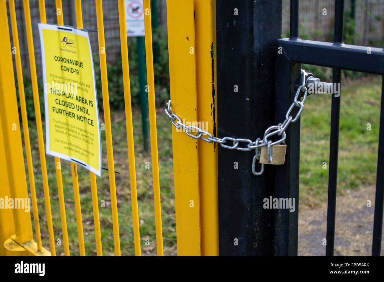 Locked Play Area Gate aufgrund von Covid19 Stockfoto