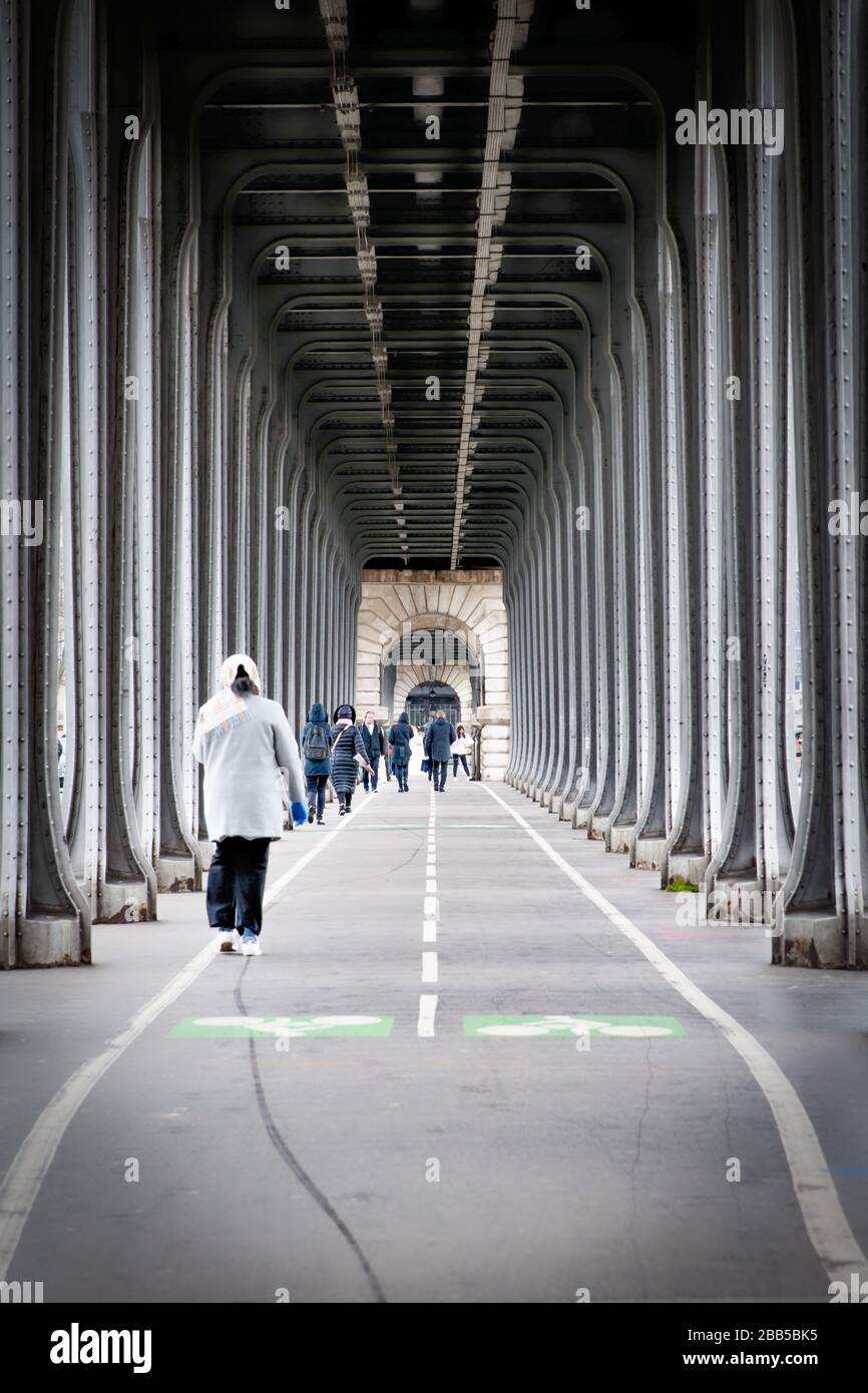 BIR Hakeim-Brücke in paris Stockfoto