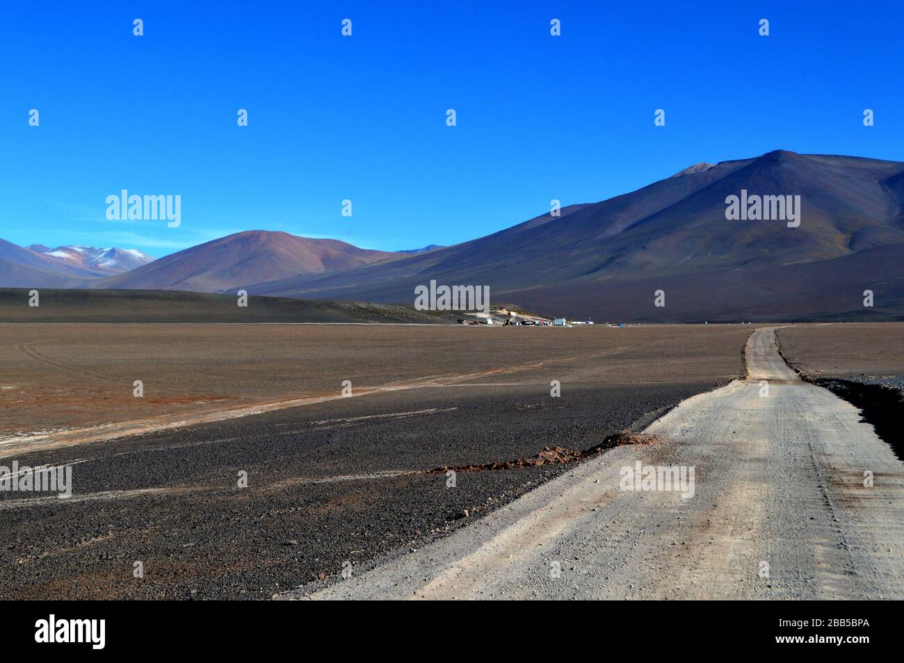 Mariana Project, Bergbauunternehmen, die Lithium in den Salzwohnungen der salteña-Hochhäuser, Salta, Argentinien, suchen Stockfoto