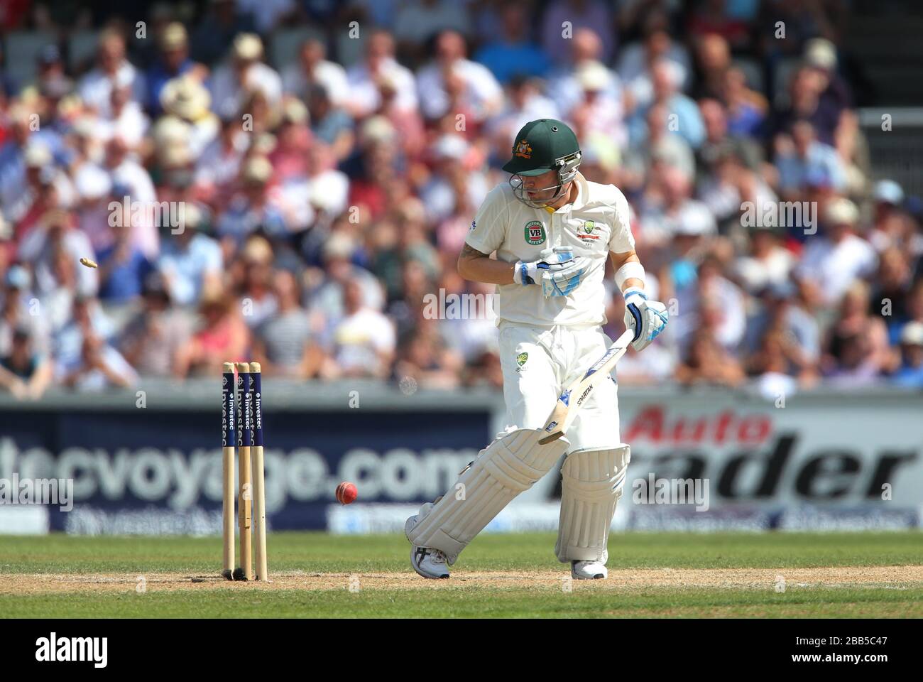 Australien Kapitän Michael Clarke ist für 187 Bowled durch England Bowler Stuart Broad, während Tag zwei des dritten Investec Ashes Testspiels am Old Trafford Cricket Ground, Manchester, aus. Stockfoto