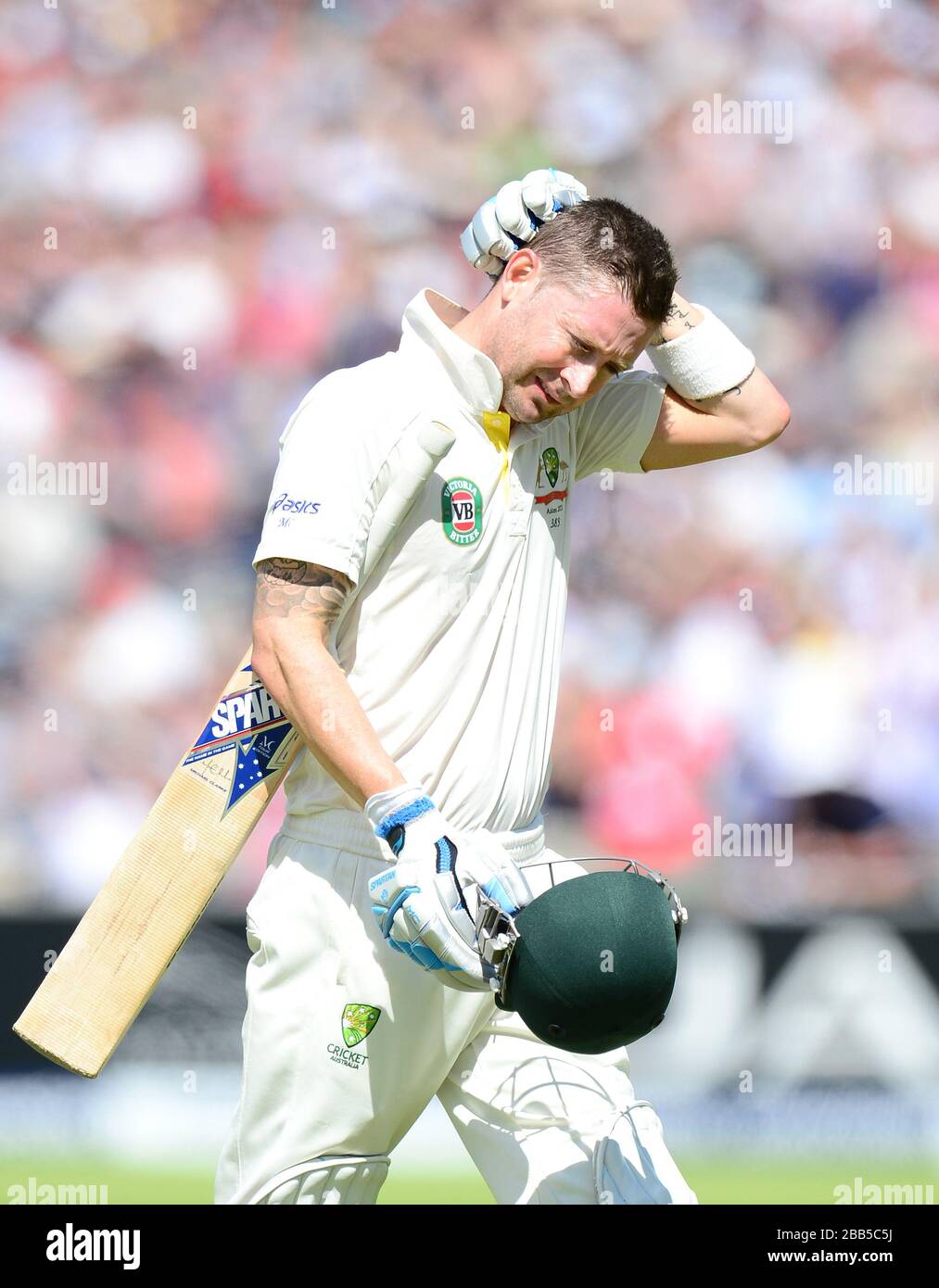 Australien Kapitän Michael Clarke ist für 187 Bowled durch England Bowler Stuart Broad, während Tag zwei des dritten Investec Ashes Testspiels am Old Trafford Cricket Ground, Manchester, aus. Stockfoto