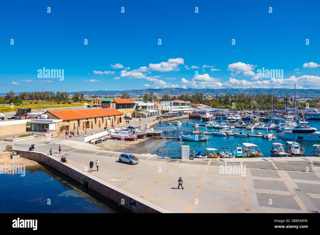 Der Hafen von Paphos mit der Burg, Zypern Stockfoto