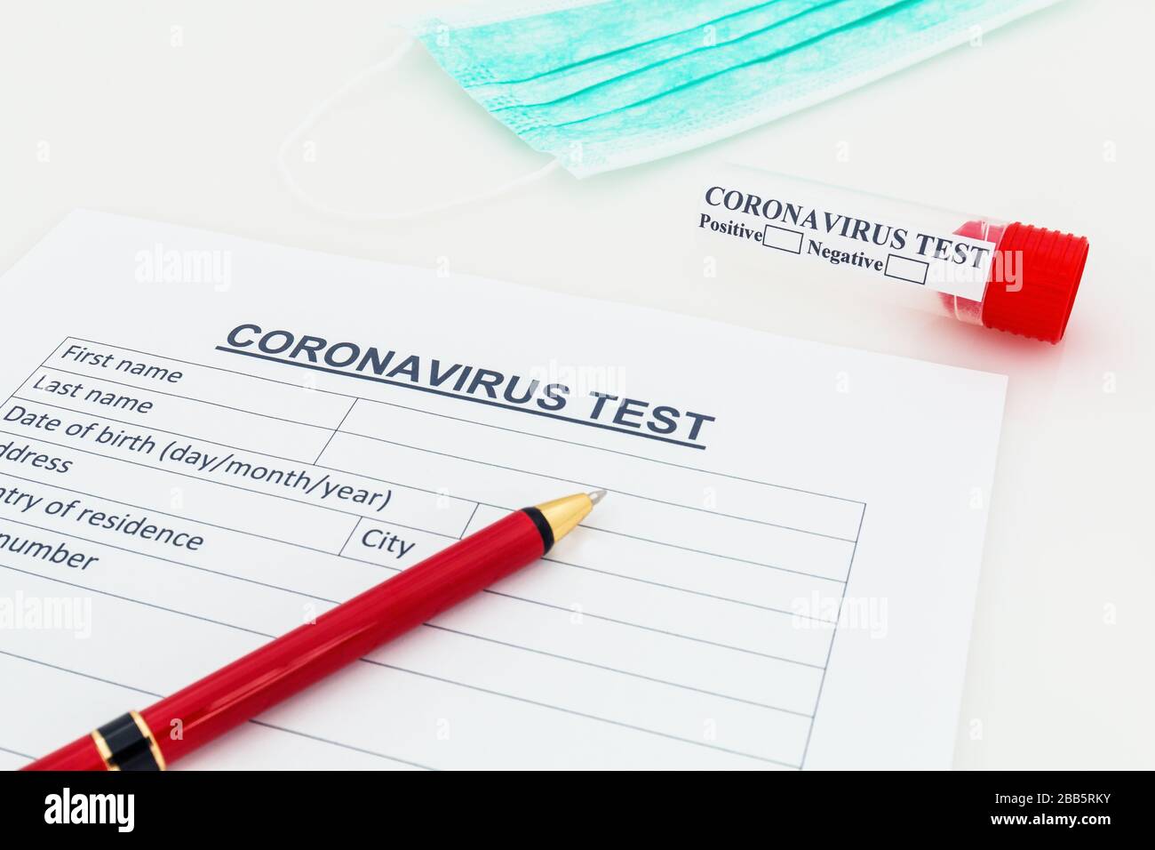 Coronavirus 2019-nCoV Bluttestkonzept. Stockfoto