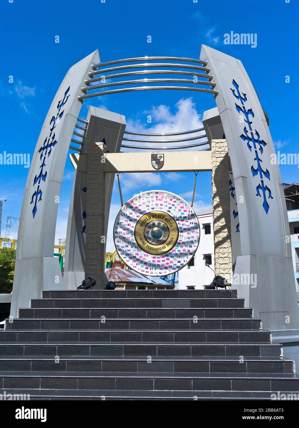 dh Weltfrieden Gong AMBON MALUKU INDONESIA perdamaisches Dunia Denkmal Stockfoto