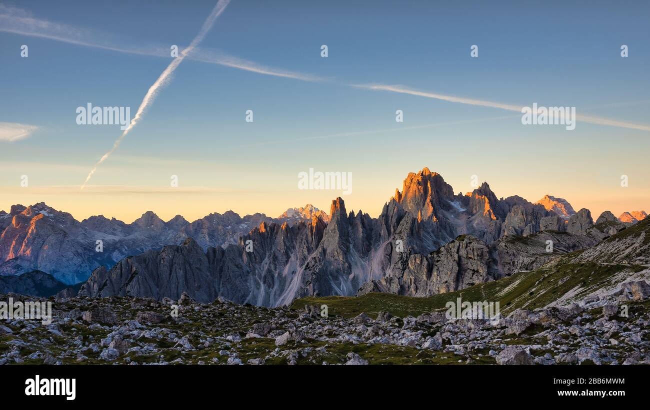 Sonnenaufgang über Cadini di Misurina, Dolomiten, Südtirol, Italien Stockfoto