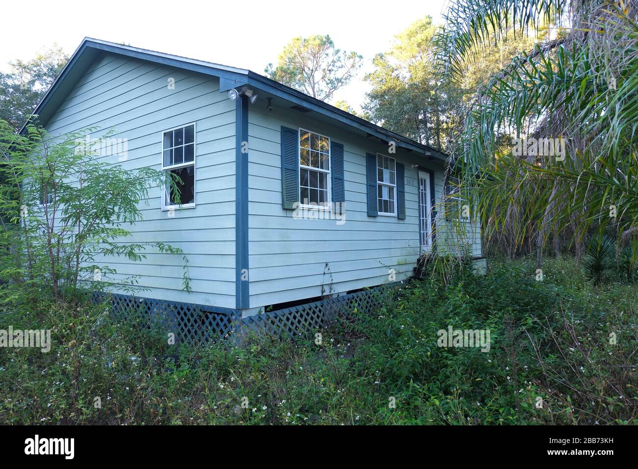 Oktober 2014 - gesperrtes und sicheres leerstehendes Haus in Davenport Florida Stockfoto