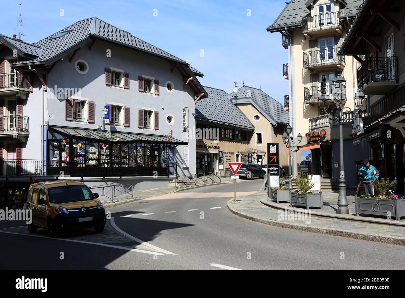 Centre-ville. Einsperelung. Coronavirus. Covid-19. Saint-Gervais-les-Bains. Haute-Savoie. Frankreich. Stockfoto