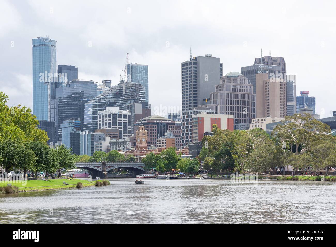 Central Business District über den Fluss Yarra, City Central, Melbourne, Victoria, Australien Stockfoto