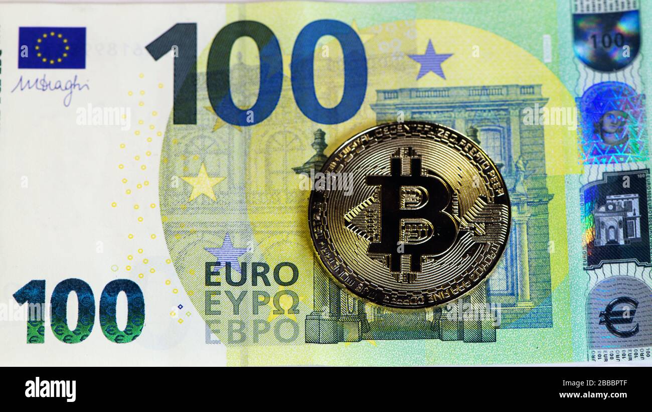 Golden bitcoin Euro Hintergrund. Bitcoin cryptocurrency Stockfoto