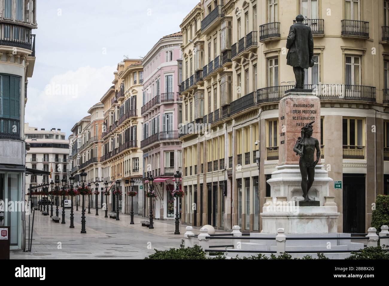 30. März 2020: 30. März 2020 (Málaga) die wichtigsten Straßen von Málaga und die Straßen mit dem meisten Verkehr bilden eine menschenleere Landschaft von Autos und Menschen wegen des Alarms des Coronavirus Credit: Lorenzo Carnero/ZUMA Wire/Alamy Live News Stockfoto