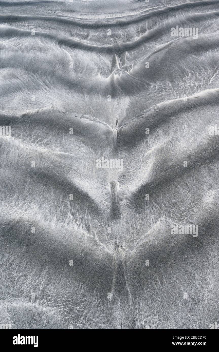 Beach Sand abstrakt, Gray Bay, Haida Gwaii, früher bekannt als Queen Charlotte Islands, British Columbia, Kanada Stockfoto