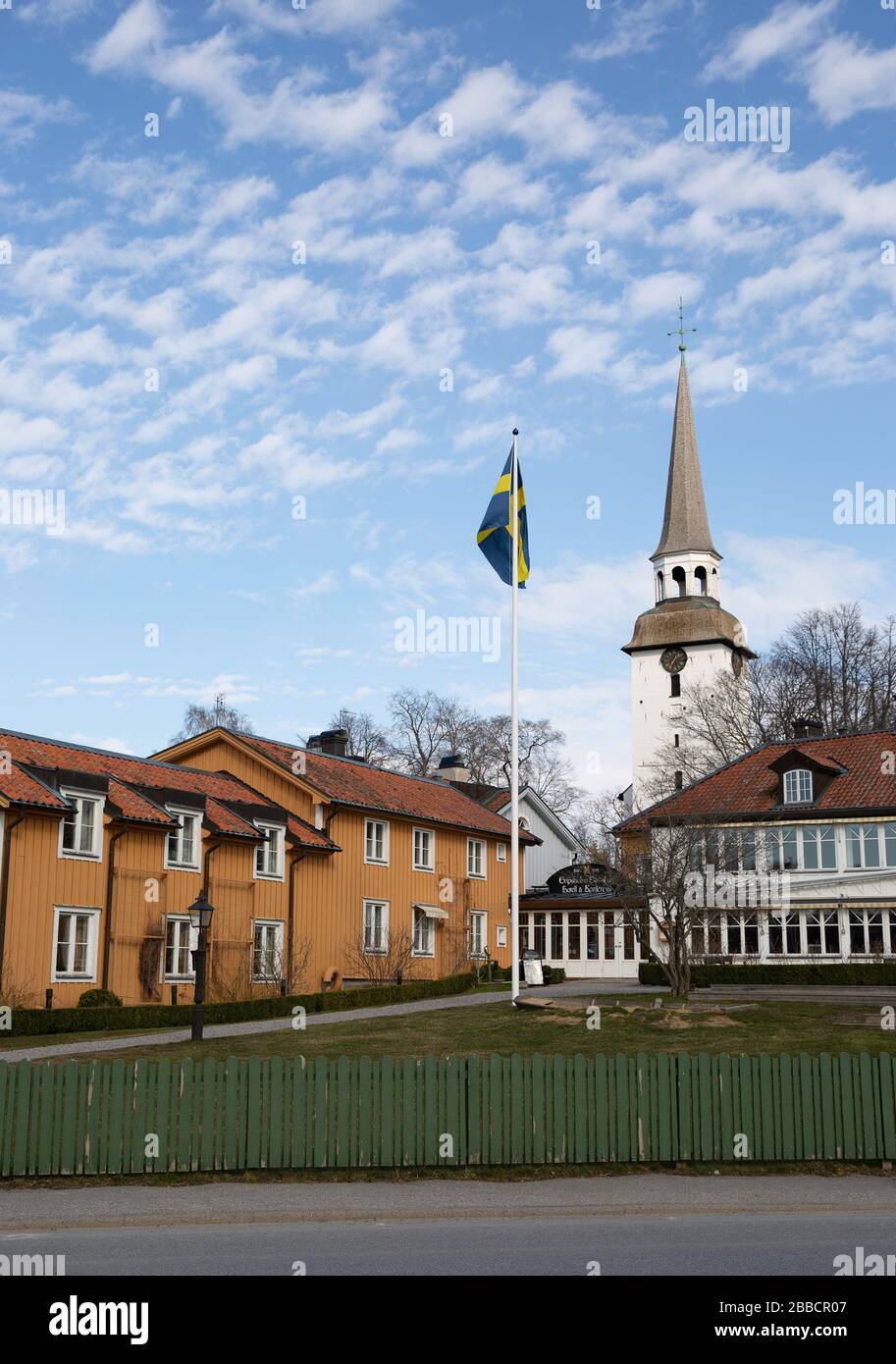 Die Kirche und das alte gasthaus in Mariefred, Schweden Stockfoto