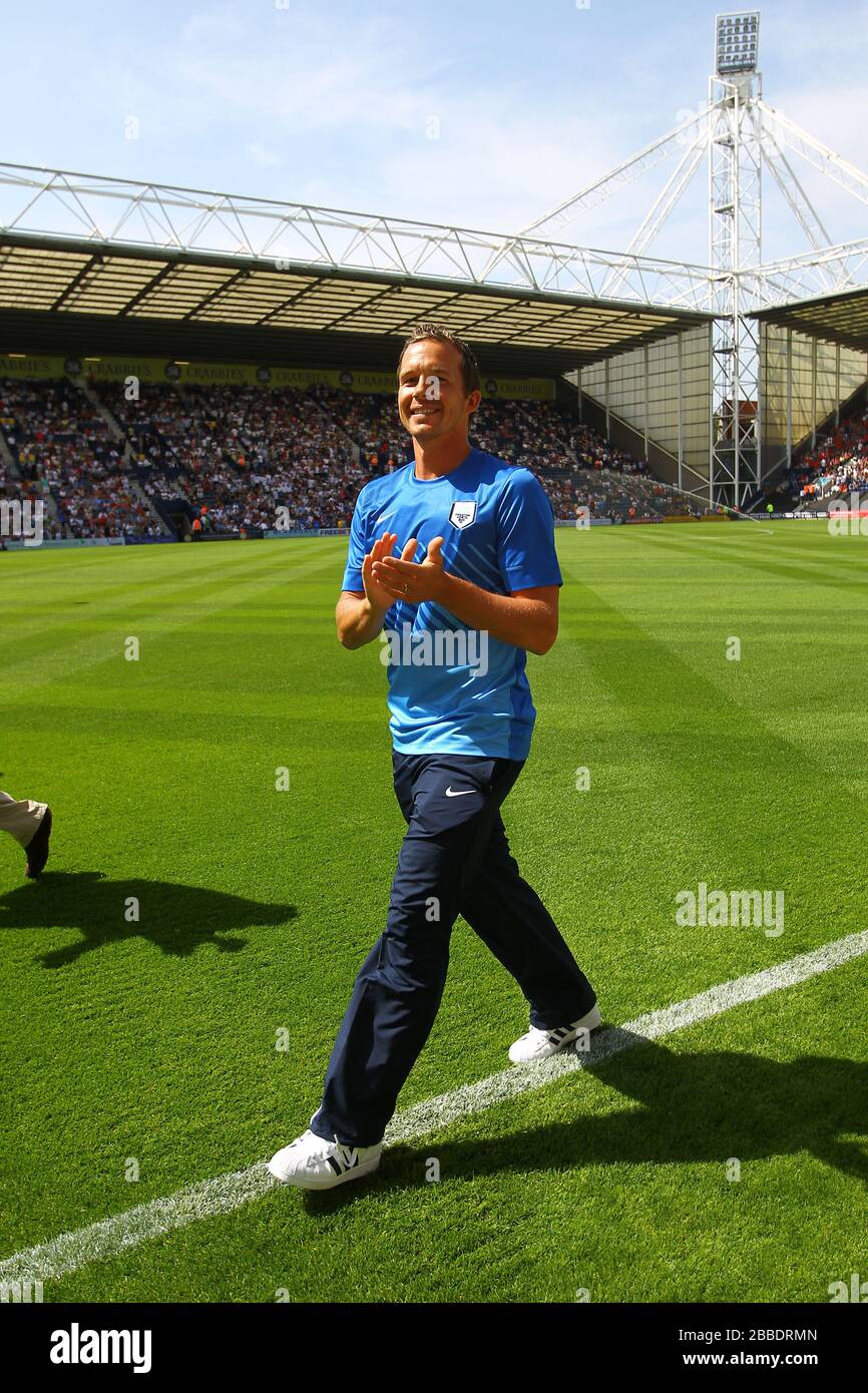 Der neue Preston North End hat Kevin Davies vor dem Saisonauftakt in Deepdale unter Vertrag Stockfoto