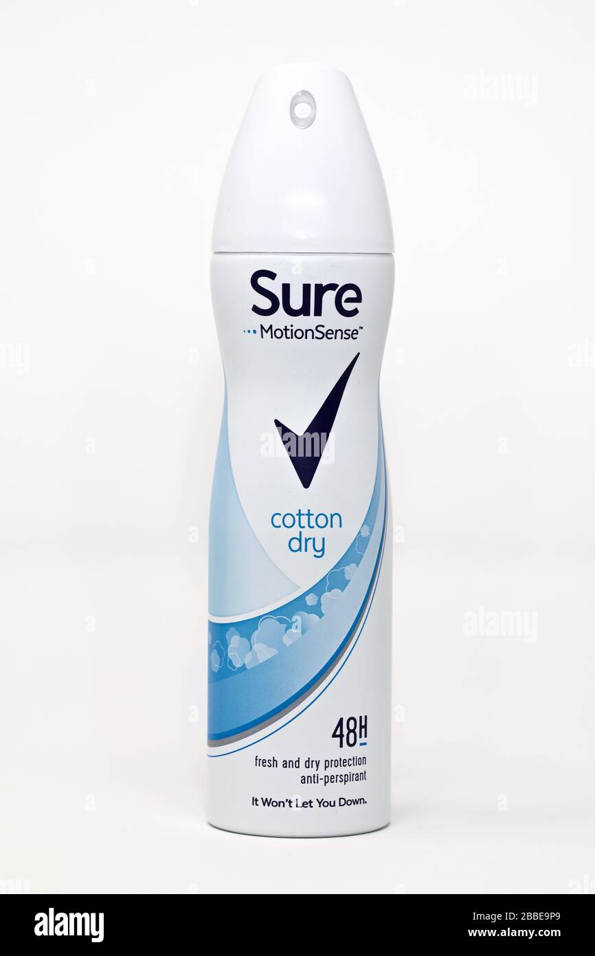 Sure Frauen Baumwolle trockenes Antitranspirant Deodorant auf weißem Hintergrund Stockfoto