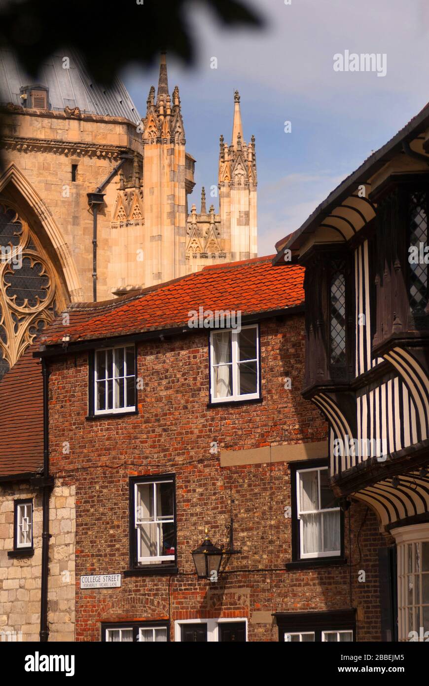 Altes Gebäude an der College Street, York Stockfoto