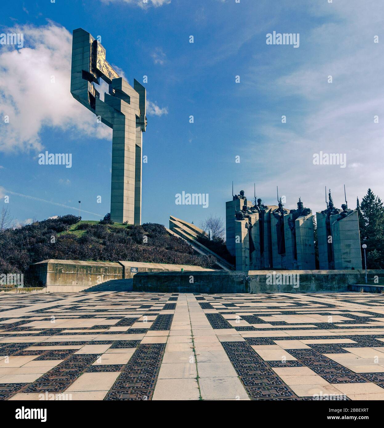 Verteidiger des Stara Zagora Steinbetondenkmals und des Samara Flaggendenkmals, Stara Zagora Bulgarien Stockfoto