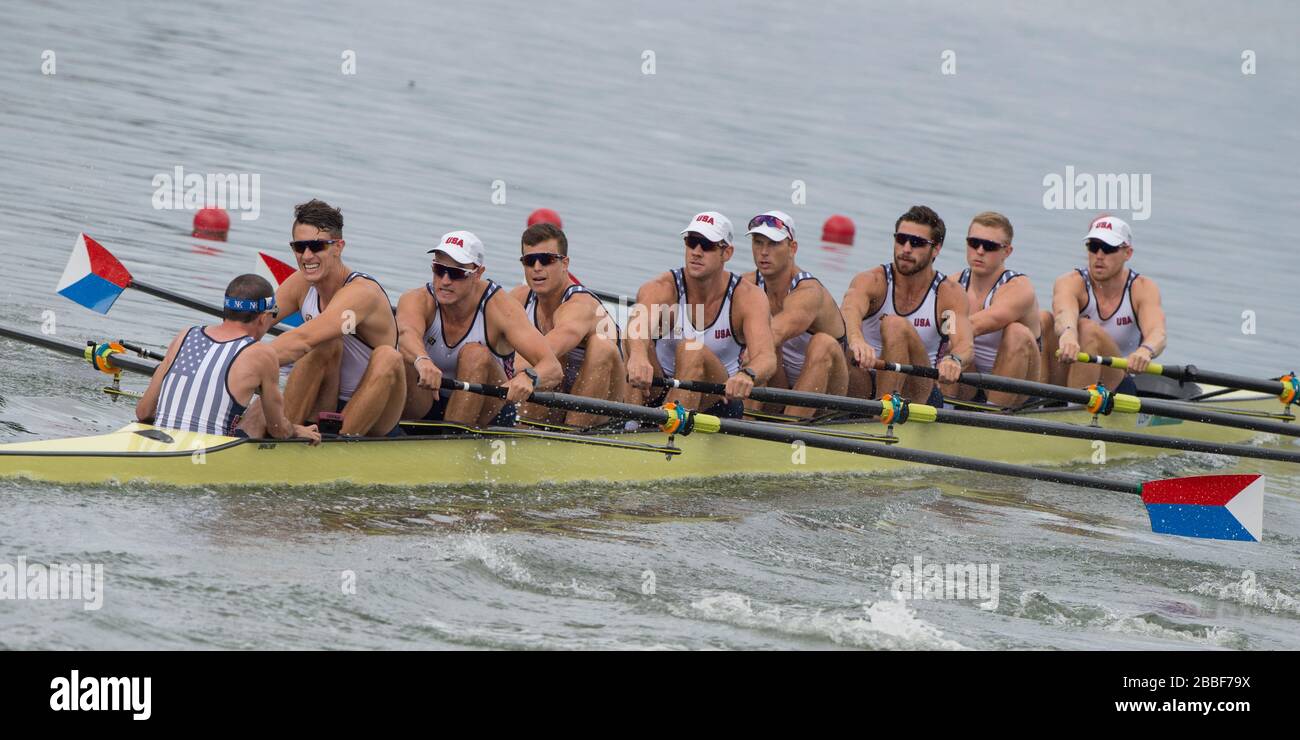 Rio de Janeiro. BRASILIEN. USA M8+. Schleife. Samuel, DOMMER, Hans STRUZYNA, Alexander Karwoski, Glenn OCHAL, Stephen KASPRZYK, Michael DI SANTO, Robert MUNN, Austin HACK und Cox Samuel OJSERKIS, 2016 Olympic Rowing Regatta. Lagoa Stadium, Copacabana, "Olympische Sommerspiele" Rodrigo de Freitas Lagune, Lagoa. Montag 08.08.2016 [Pflichtgutschrift; Peter SPURRIER/Intersport Images] Stockfoto