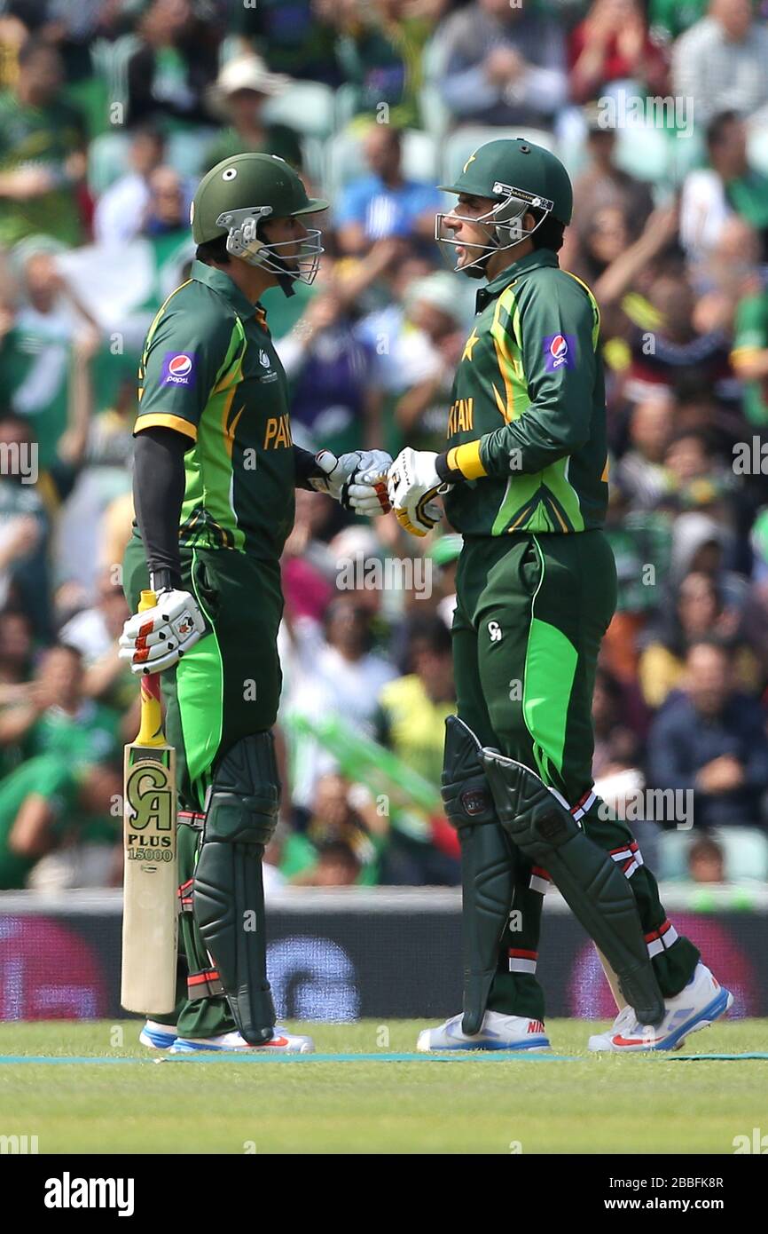 Pakistans Nasir Jamshed (links) und Misbah -ul-Haq Stockfoto