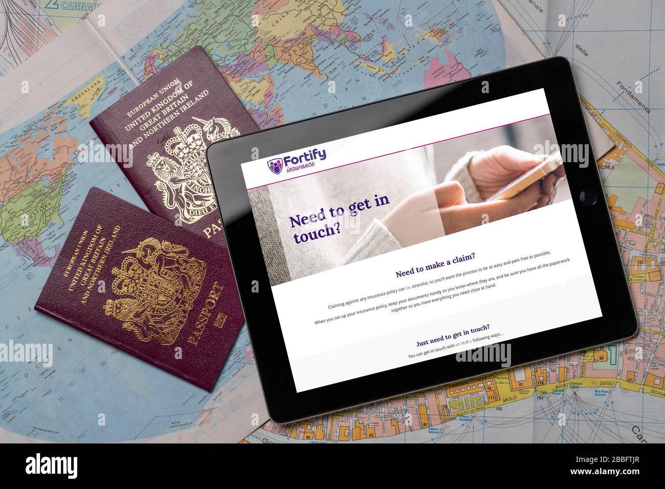 Fortify Travel Insurance Website auf einem iPad oder Tablet. (Nur redaktionelle Verwendung) Stockfoto