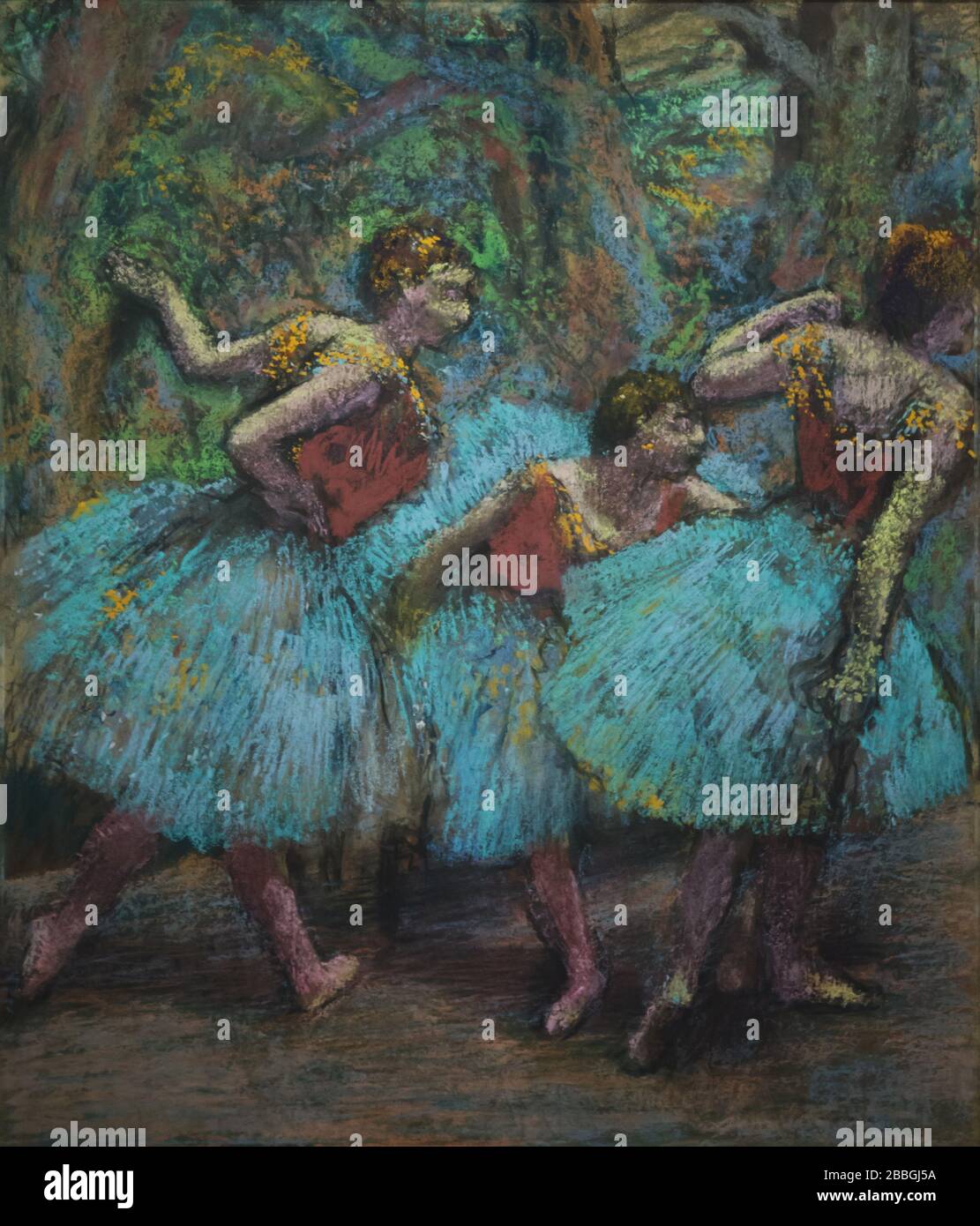 Pastell 'Three Dancers' ('Blauer Tutus, Rote Mieder') des französischen impressionistischen Künstlers Edgar Degas (1903), ausgestellt auf seiner Ausstellung im Musée d'Orsay in Paris, Frankreich. Die Ausstellung, die der leidenschaftlichen Beziehung des Künstlers zum Theater gewidmet ist, läuft bis zum 19. Januar 2020. Stockfoto