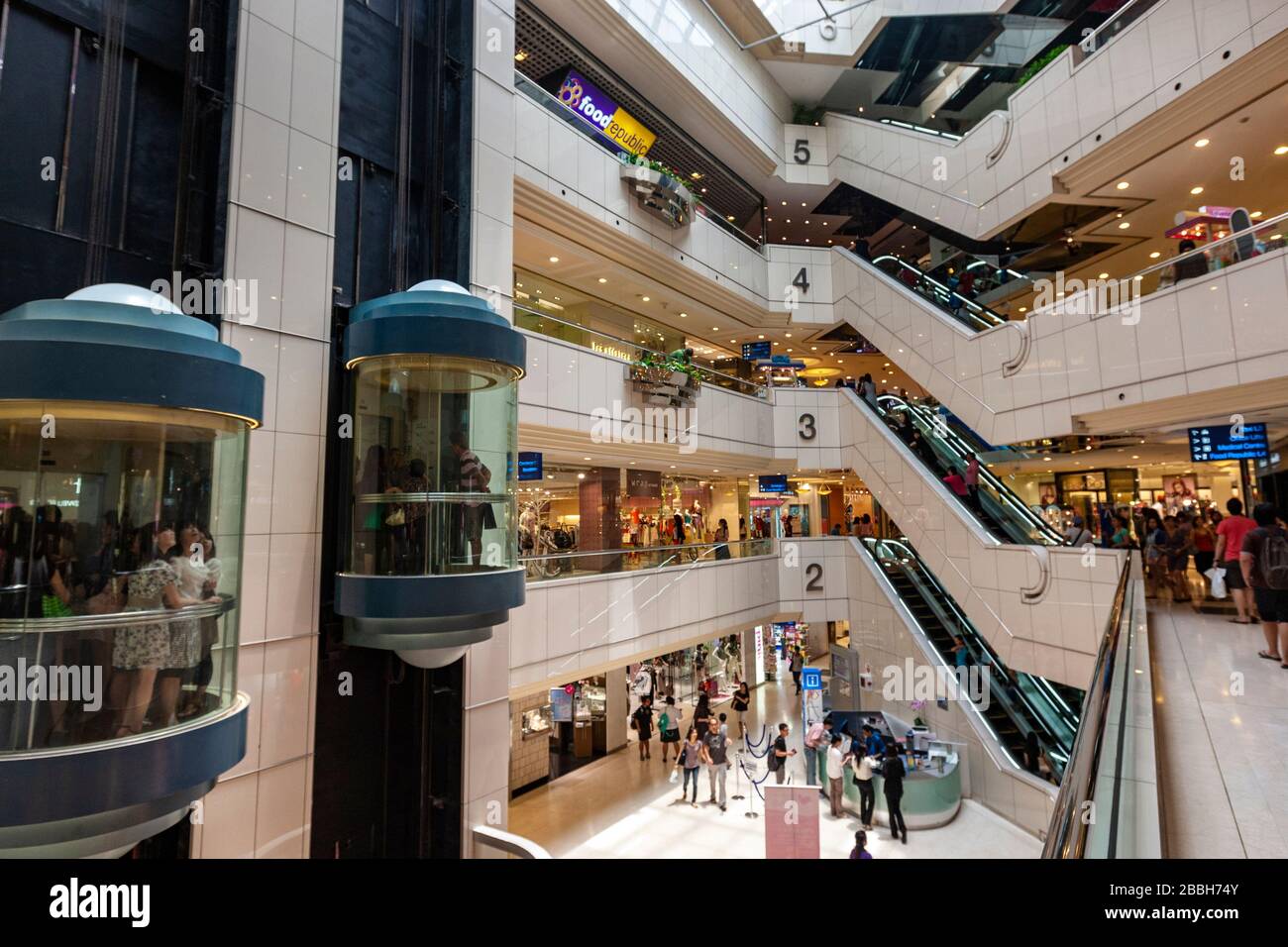 Wisma Atria Shopping Mall, Shopping Mall, Singapur Stockfoto