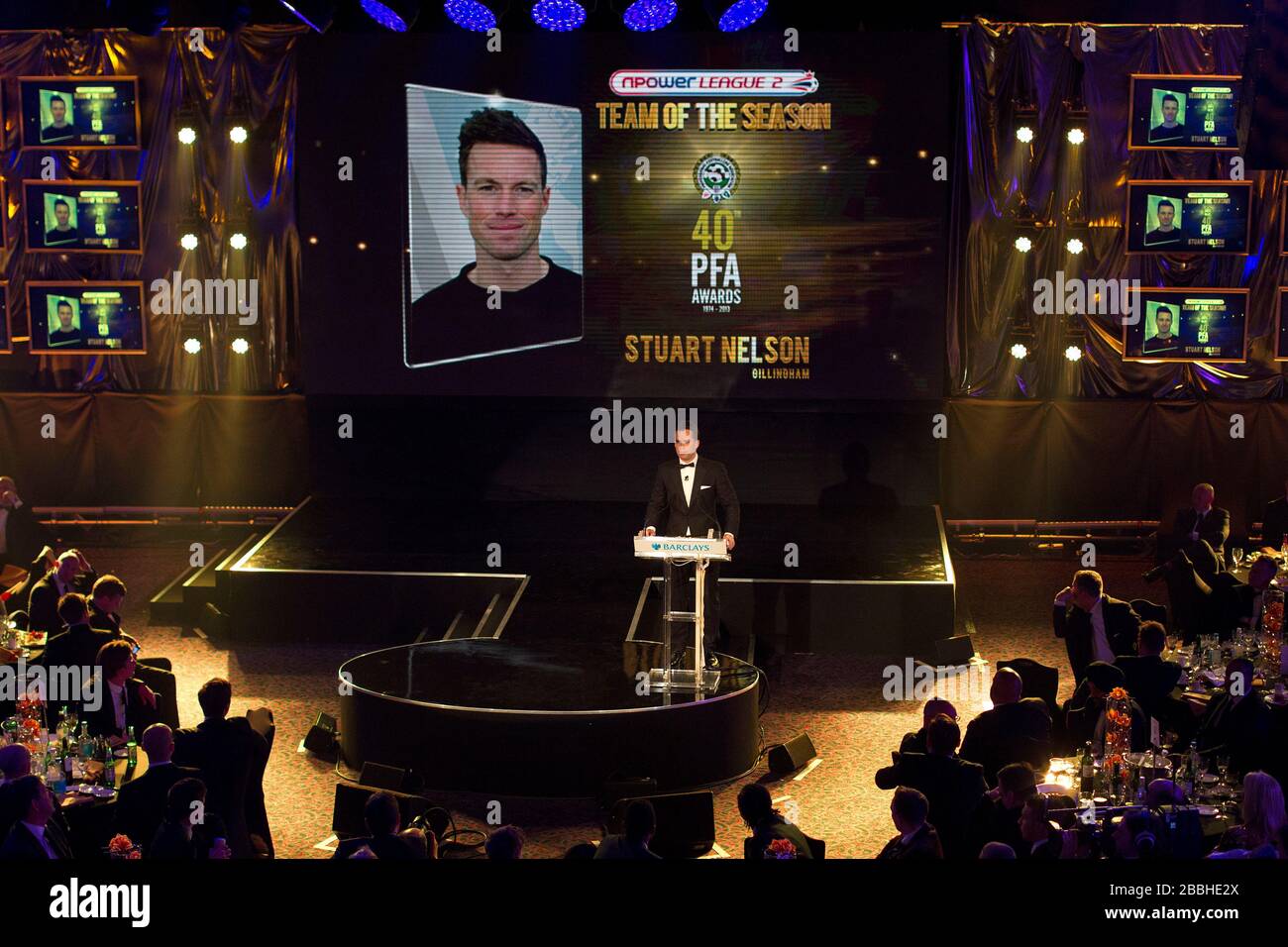 David Jones spricht während der PFA Player of the Year Awards 2013 im Grosvenor House Hotel, London. Stockfoto