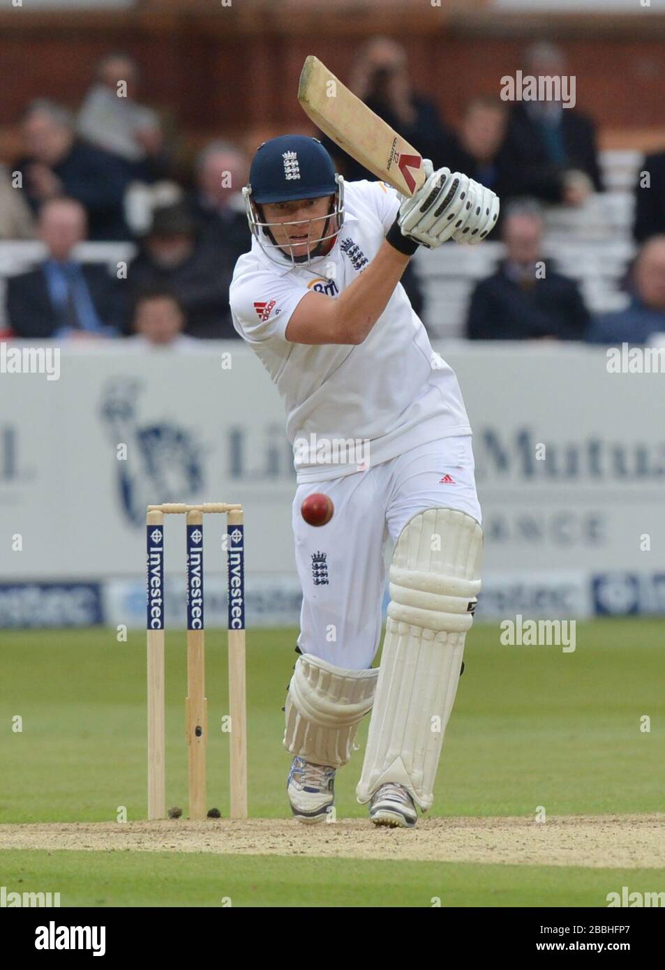 Englands Jonny Bairstow Fledermäuse während des ersten Tests im Lord's Cricket Ground, London. Stockfoto