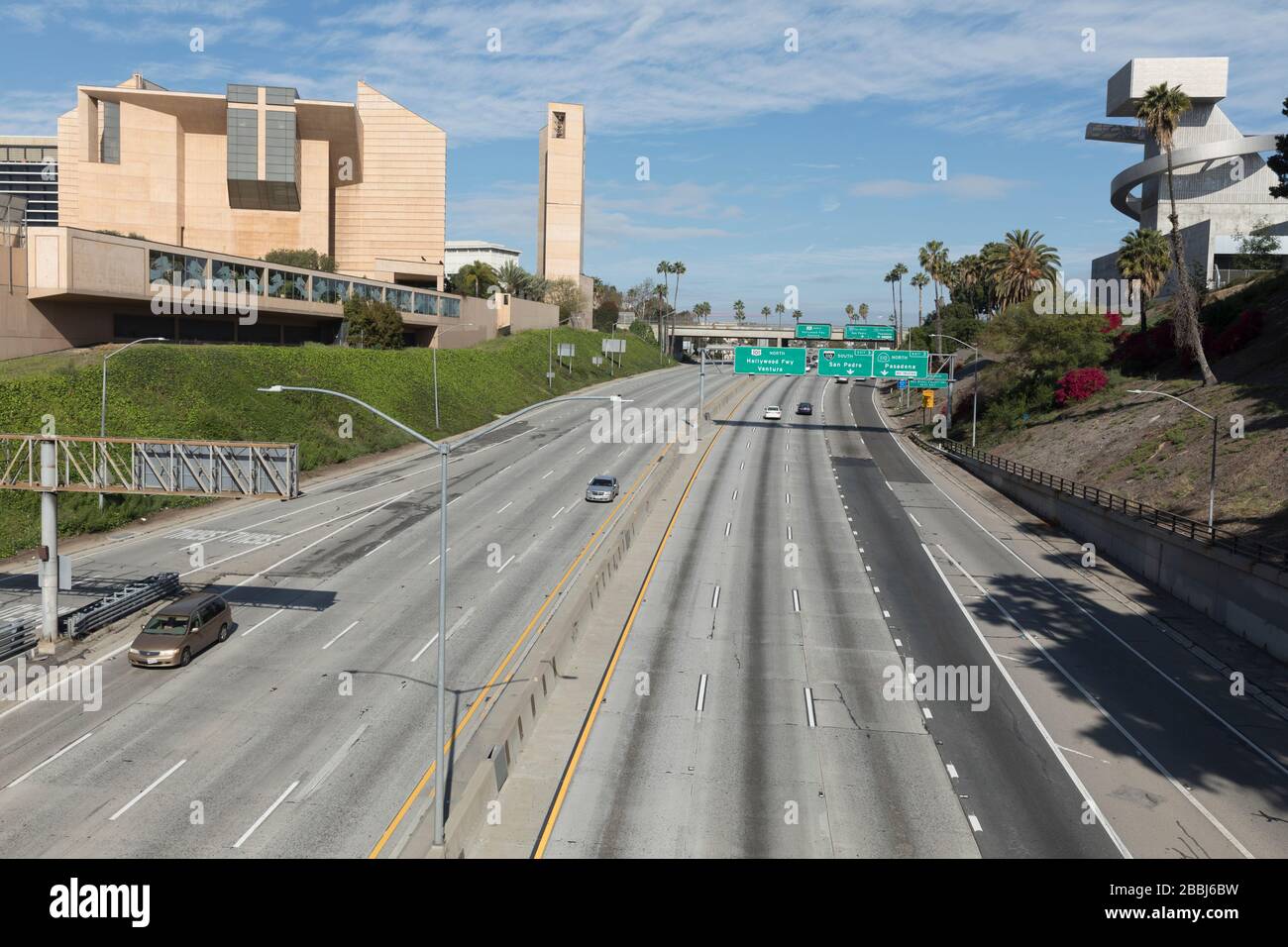 Der Hollywood (101) Freeway in der Innenstadt von Los Angeles am 22. März 2020 während der Sperrung von Coronavirus. Stockfoto