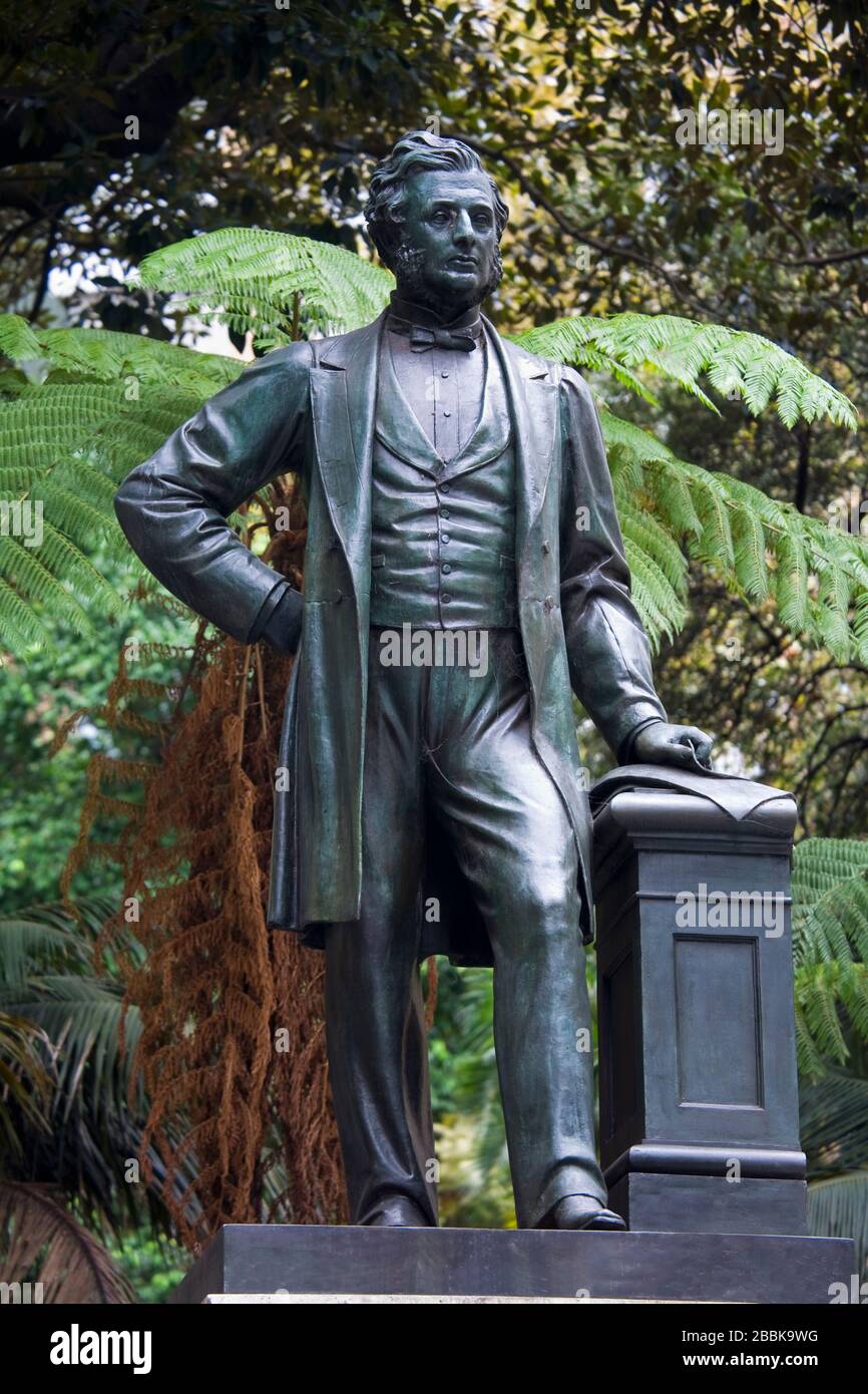 Thomas Sutcliffe Mort Statue im Macquarie Place Park, Central Business District, Sydney, New South Wales, Australien Stockfoto