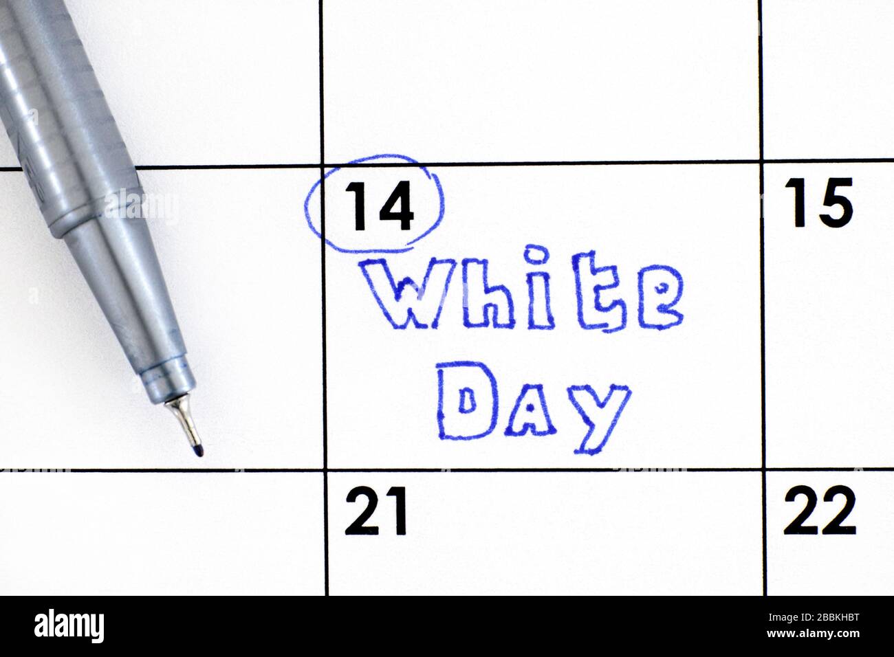Erinnerung Weißer Tag im Kalender mit Stift. März 14. Stockfoto
