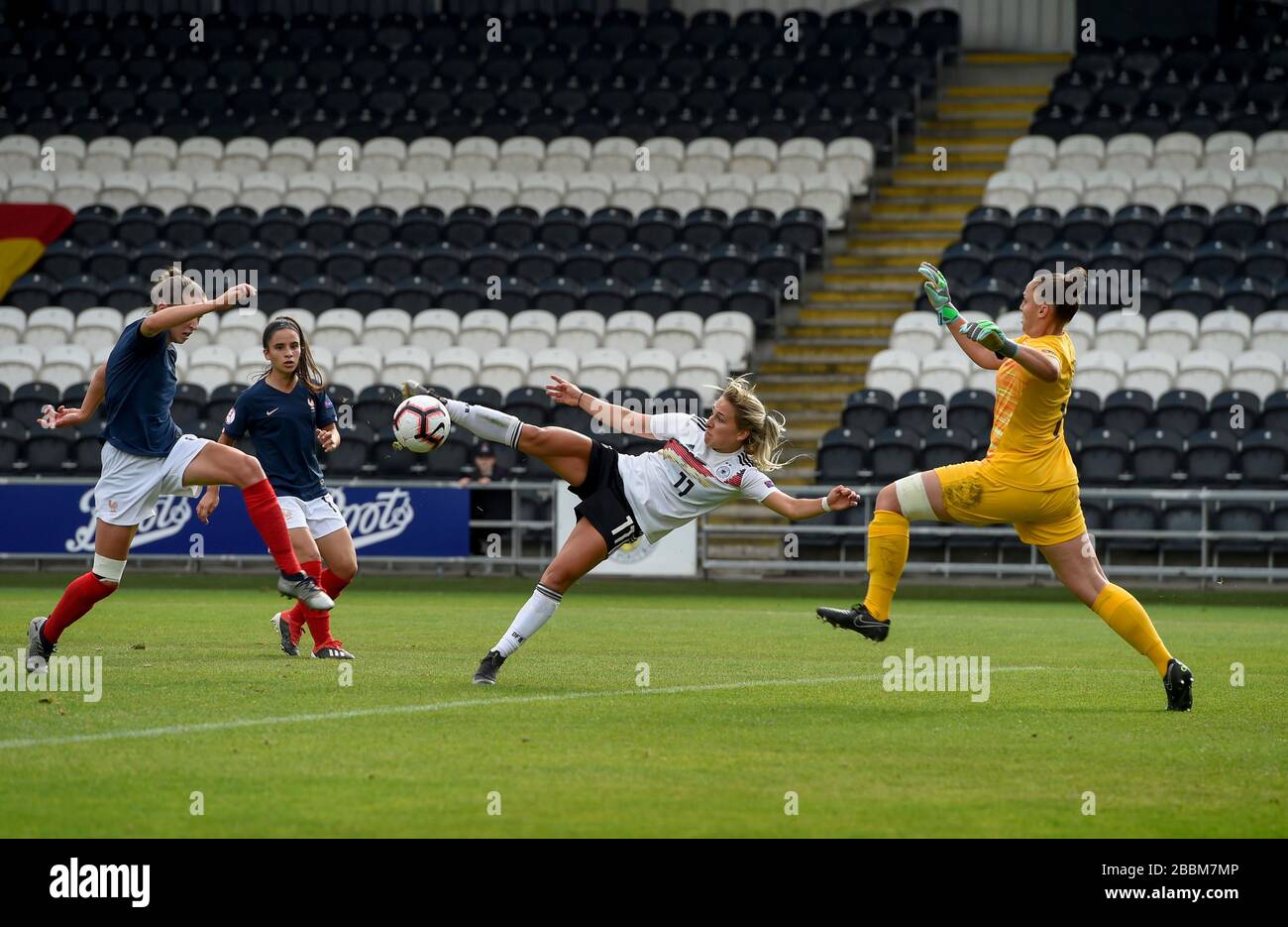 Gina chmielinski Fotos und Bildmaterial in hoher Auflösung Alamy