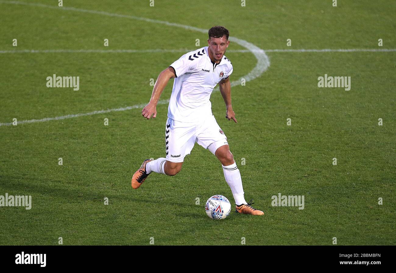 Jason Pearce von Charlton Athletic während des Europa League Qualifikationsspiel bei Belle Vue, Rhyl. DRÜCKEN SIE AUF "ASSOCIATION Photo". Bilddatum: Donnerstag, 25. Juli 2019. Sehen Sie sich PA Story SOCCER Connahs an. Der Fotowredit sollte lauten: Peter Byrne/PA Wire Stockfoto