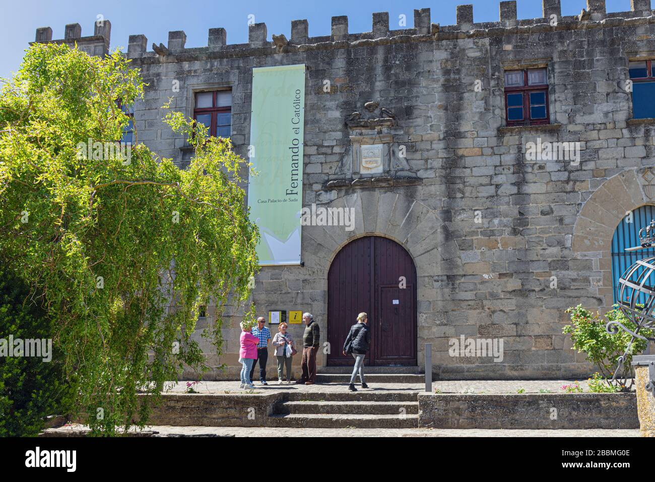 SOS del Rey Catolico, Provinz Zaragoza, Aragon, Spanien. Palacio de los Sada, der 1452 von Ferdinand II. Von Aragon, der winkt, als Geburtsort gedacht wurde Stockfoto