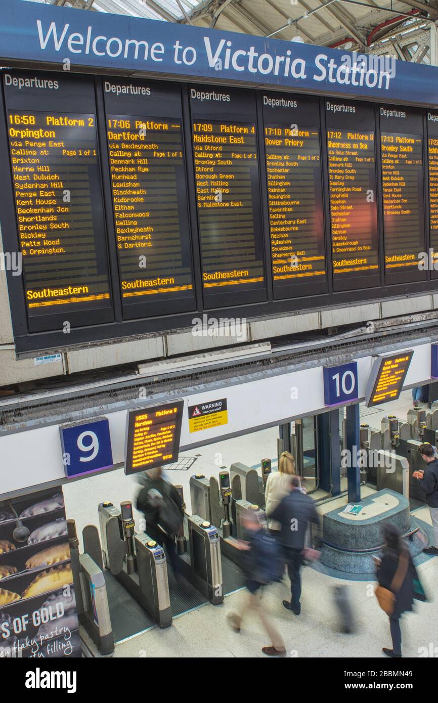 Bahnhof Victoria - London Stockfoto