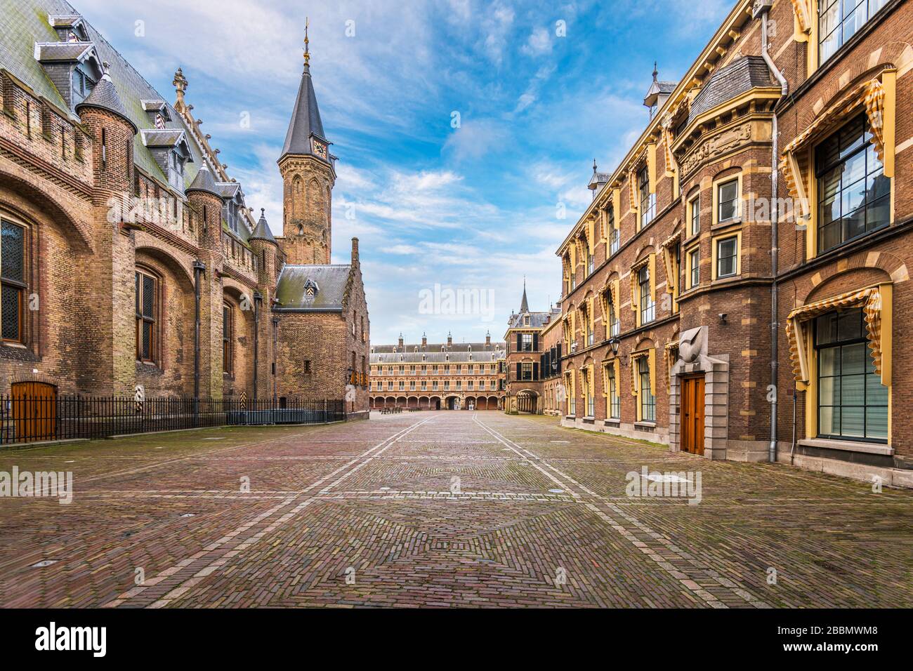 Den Haag, Niederlande am Binnenhof in der Morgenzeit. Stockfoto