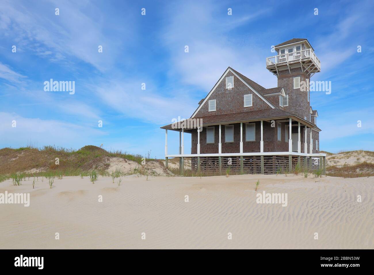 Die historische Station Oregon Inlet zur Rettung des Lebens auf der Insel Pea Island in der Nähe von Rodanthe, am äußeren Ufer von North Carolina Stockfoto