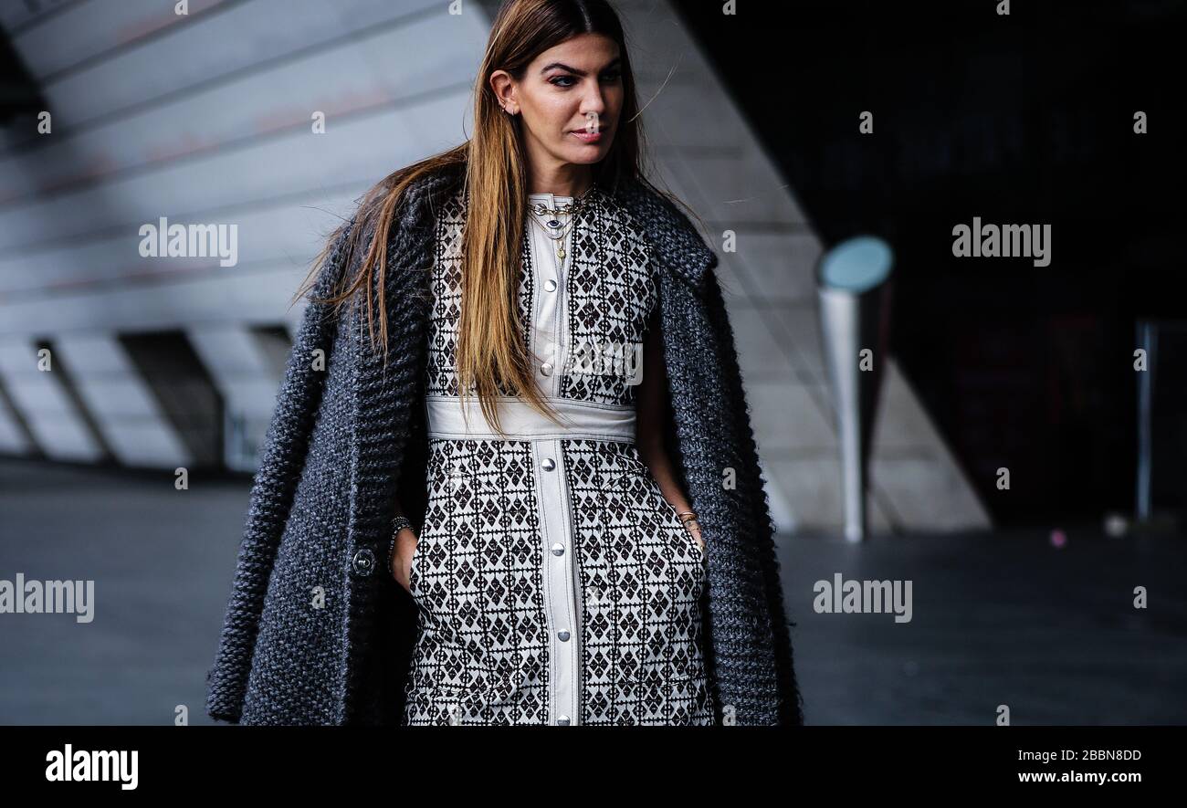 PARIS, Frankreich - 4. März 2019: Bianca Brandolini D' Adda auf der Straße während der Paris Fashion Week. Stockfoto