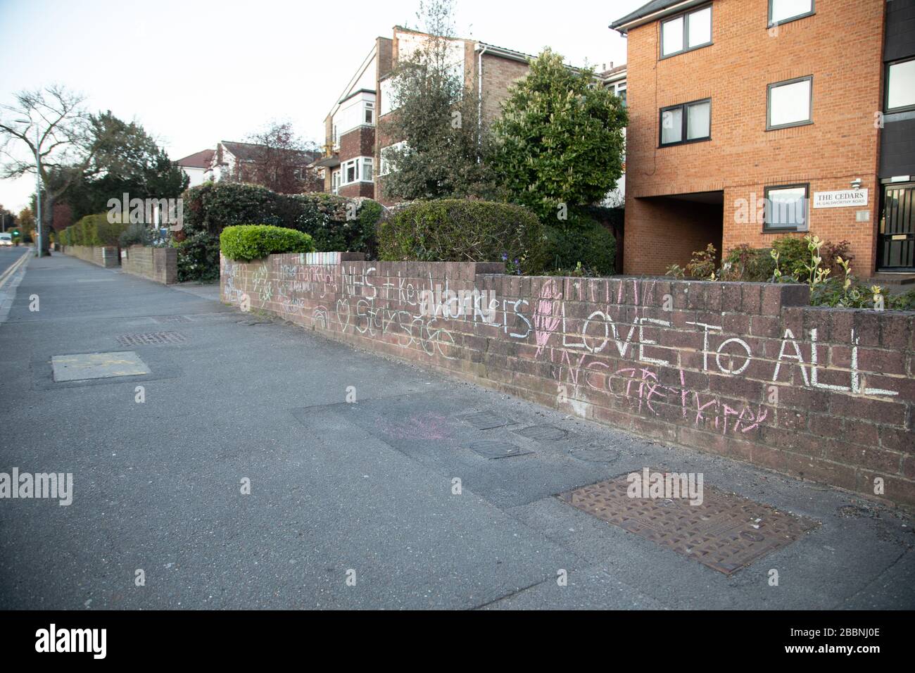 Chaled Messages of Support gegenüber Kingston Hospital in SW London Stockfoto