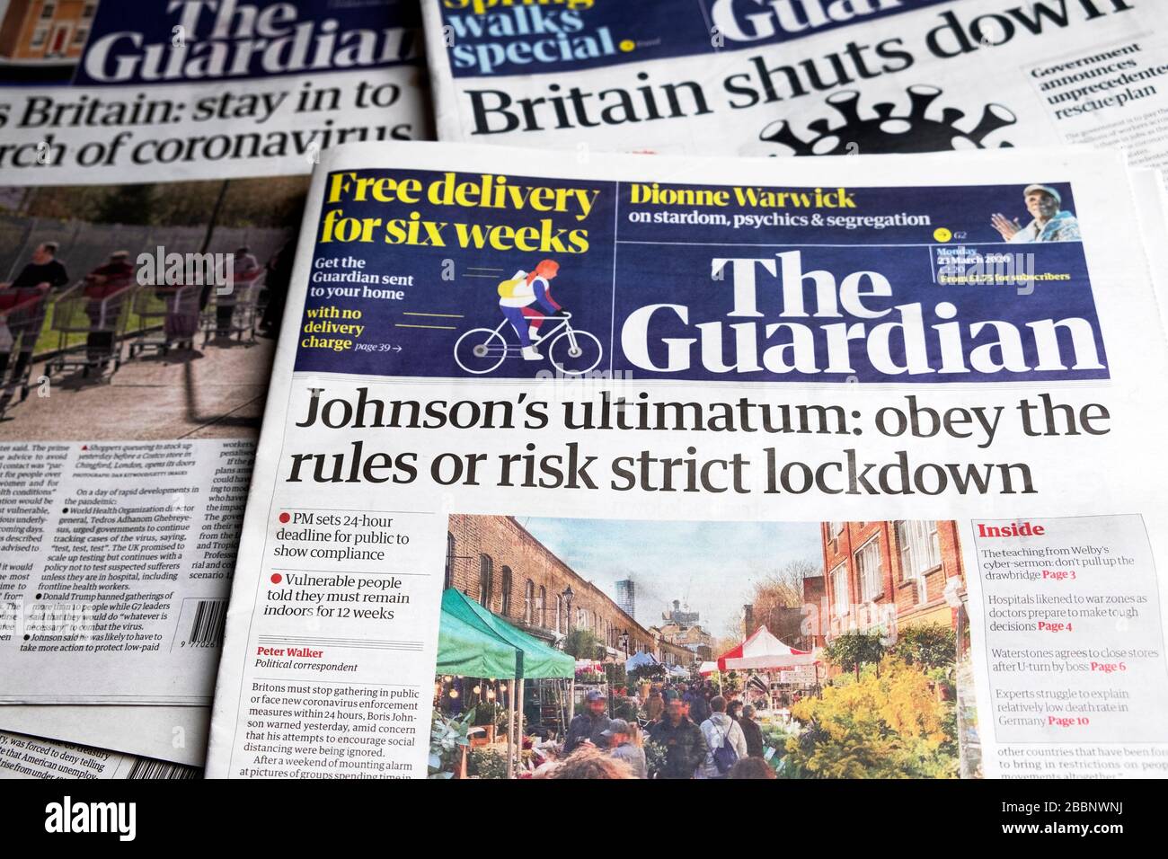 PM Boris 'Johnsons Ultimatum: Befolgen Sie die Regeln oder riskieren Sie einen strikten Lockdown' Titelzeile der Guardian Zeitung am 23. März 2020 London England UK Stockfoto