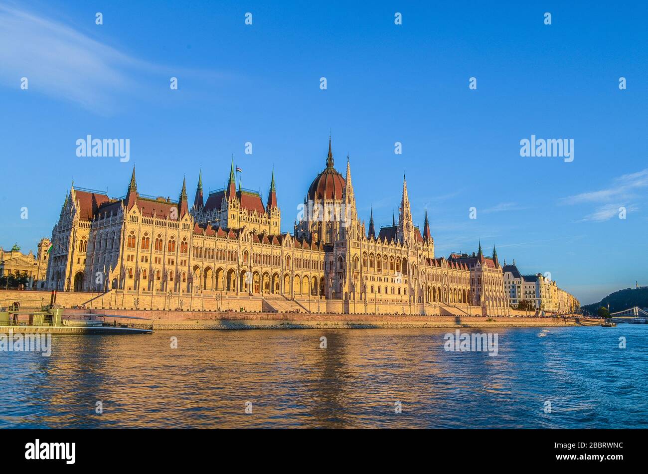 Ungarische Stadt An Der Donau 4 Buchstaben Berühmte Ungarische Stadt Stockfotos und -bilder Kaufen - Alamy